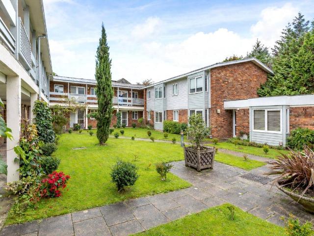 Mathon Court, Cross Lanes, Guildford, Surrey GU1, 1 bed flat to rent, £1,250 pcm | PrimeLocation