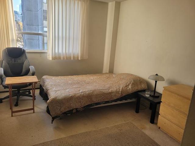 Matini Has an Apartment