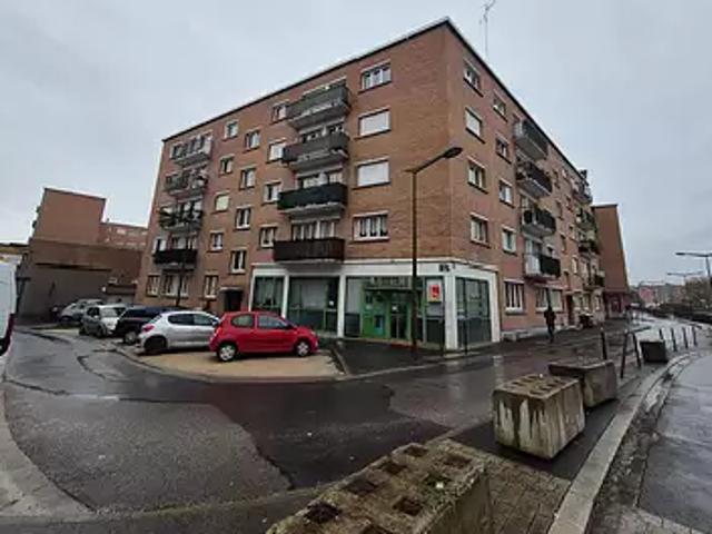 Maubeuge 59600 Achat / Vente appartement 4 pièces t4 au dernier étage cave