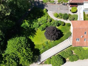 MAUERBACH STEINBACH | ausbaufähiges Einfamilienhaus Baugrund 1.381 m² | zellmann immobilien