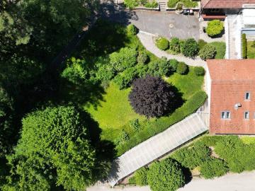MAUERBACH STEINBACH | ausbaufähiges Einfamilienhaus Baugrund 1.381 m² | ZELLMANN IMMOBILIEN