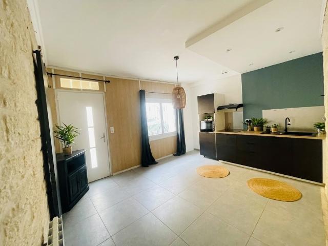 Mauguio Hyper Centre Maison de village T2 en RDC 40 m2