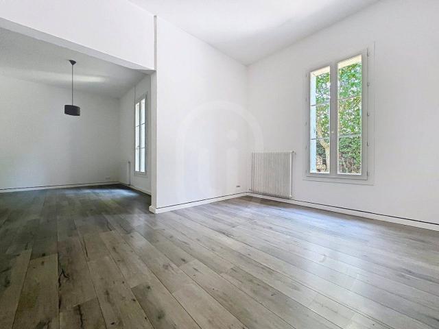 MAUGUIO VAUGUIERE MAISON DE MAÎTRE T3 BIS JARDIN TERR