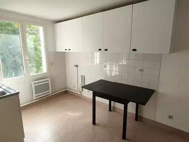 Maule 78580 Location appartement 3 pièces t3 au dernier étage