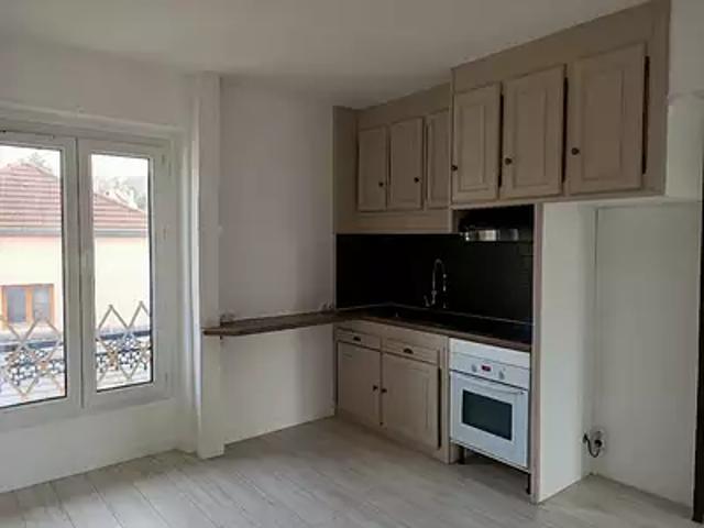 Maule 78580 Location appartement 3 pièces t3 cave