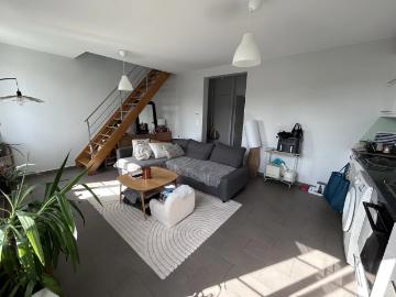 MAULE CENTRE VILLE APPARTEMENT EN DUPLEX