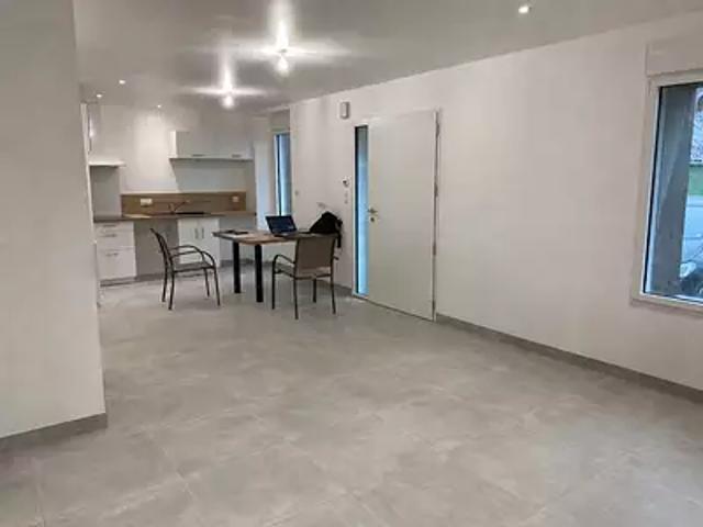 Mauléon 79700 Location maison 5 pièces t5