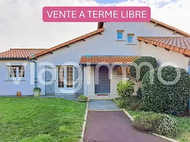 Maulévrier 49360 Achat / Vente maison 7 pièces t7 au dernier étage cave