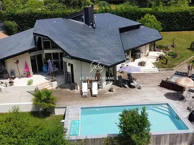 Maurepas 78310 Achat / Vente maison 7 pièces t7 piscine