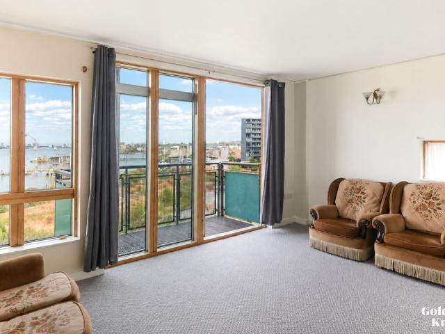 Maurer Court, Renaissance Walk, London SE10, 2 bed flat to rent, £2,450 pcm | PrimeLocation