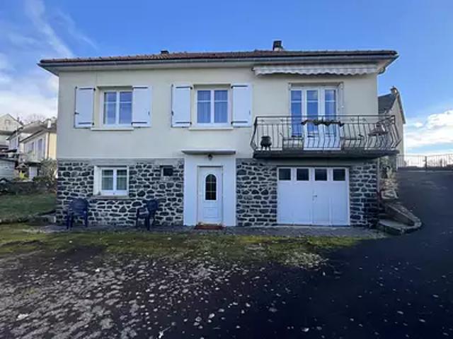 Mauriac 15200 Achat / Vente maison 4 pièces t4