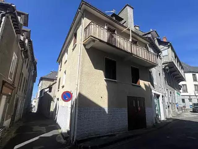 Mauriac 15200 Achat / Vente maison 5 pièces t5