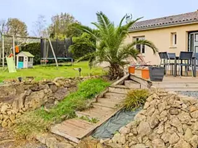 Mauriac 33540 Achat / Vente maison 5 pièces t5 parking
