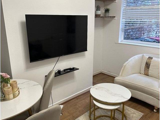 Maurice St, Salford M6, 3 bed terraced house to rent, £1,400 pcm | PrimeLocation