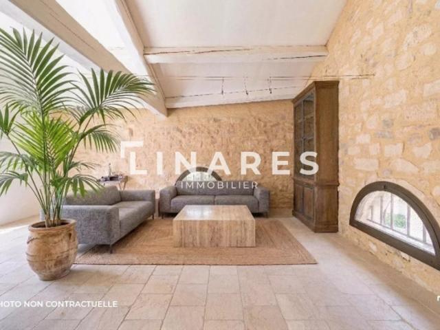 MAUSSANE STORY Maison T5 de 210m2 + Piscine + Terrasse + Jardin CENTRE VILLAGE 13520 MAUSSANE LES ALPILLES