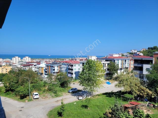 Mavi Atlastan Esenevler De Merkezi Konumda Kiralık 2+1 Daire