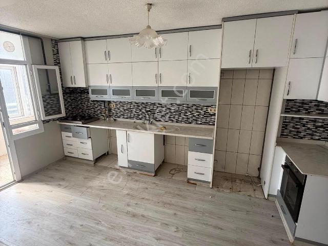 Mavi Bulvar İnan Dondurma Civarı 3+1 Kiralık Daire