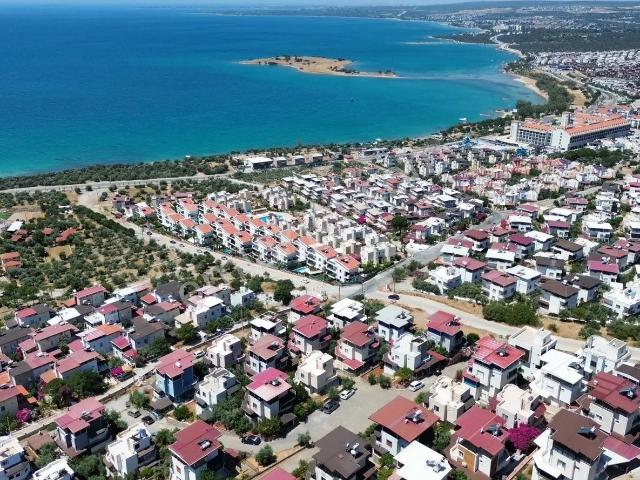 Mavi Boğaziçi Sitesi'nde Deniz Manzaralı 4+1 Tam Müstakil Villa