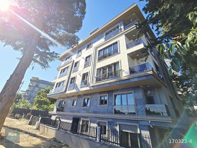 MAVİ'DEN SATILIK KÜÇÜKYALI ÇAMLIK SAHİLDE 2+1 DAİRE YENİ BİNADA