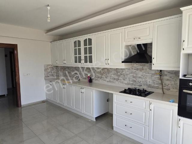 Mavişehir 2 Etapta Ferah Kiraık 3+1 Daire