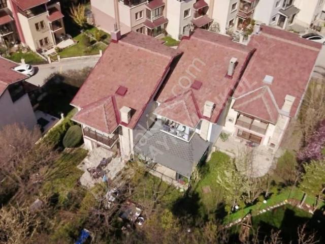 Mavişehir 85 Konut Sitesinde Harika 3 Katlı Tripleks Bahçeli