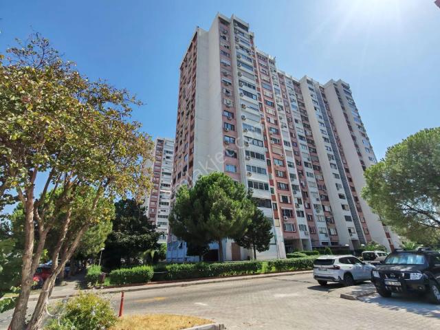 Mavişehir Selçuk Bloklarında 3+1 Full Tadilatlı Satılık Daire