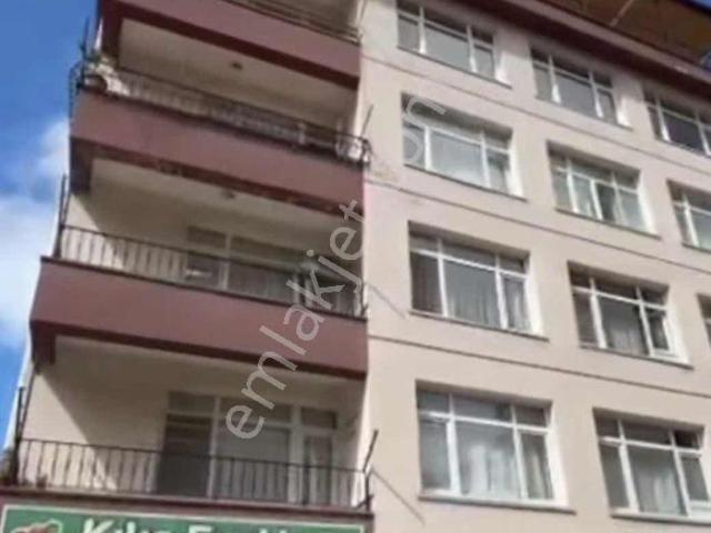 Mavi Emlak Tan Giresun Görele De Çarşı İçinde Satılık 3+1 Daire