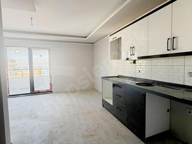 MAVİ EMLAKTAN KARTAL ÇEŞME MEVKİNDE 1+1 DUBLEKS SATILIK DAİRE