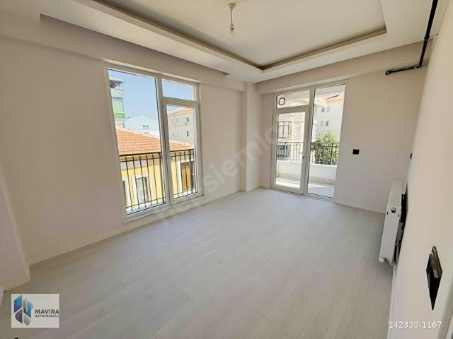 MAVİRA GAYRİMENKUL'DEN EMEK MAHALLESİNDE 1+1 KİRALIK DAİRE