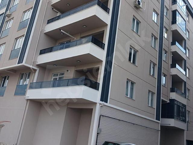 MAVİRA'DAN NEVNAR ARKASI GENİŞ KİRALIK SIFIR 1+1 DAİRE