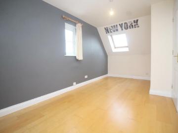 Mavoncliff Drive, Tattenhoe MK4 5 bed detached house to rent £2,550 pcm £588 pw