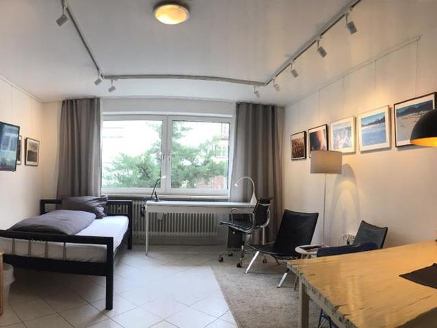MaxvorstadtSchwabing: Helles, ruhiges, möbliertes Apartment