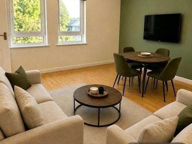 Maxwell Drive, Glasgow, G41 2 bed flat to rent £1,395 pcm £322 pw