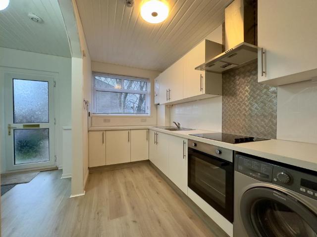 Maxwell Gardens, Glasgow, G41 5JR, United Kingdom | 2 bed townhouse for rent #137644155 | Rentberry