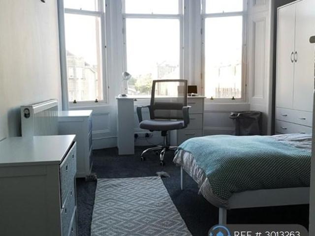 Maxwellton Street, Paisley, PA1 1 bed in a flat share to rent £380 pcm £88 pw
