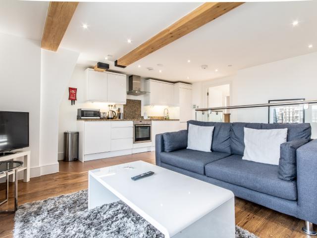 Max House, London, E14