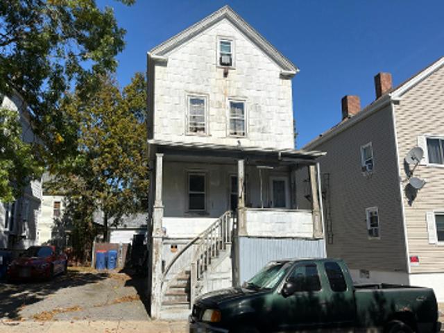 Maxfield St