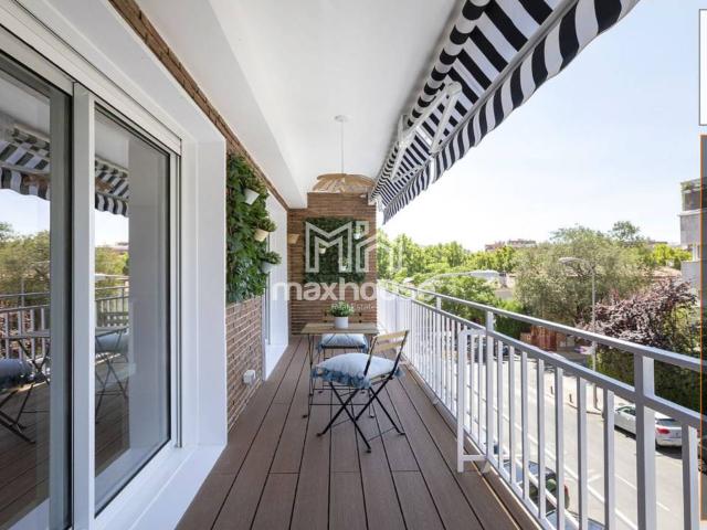 MAXHOUSE VENDE