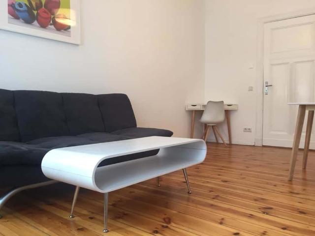 Maxima charmante 2 Zimmer Altbauwohnung mit Balkon