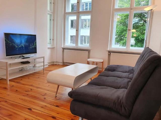 Maxima charmante 2 Zimmer Altbauwohnung mit Balkon