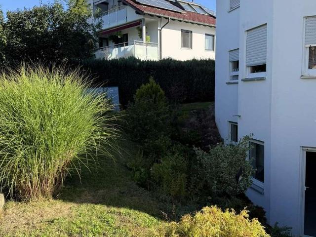 Maximale Flexibilität: Leerstehende 2 Zimmer Wohnung mit Terrasse & Gartenanteil