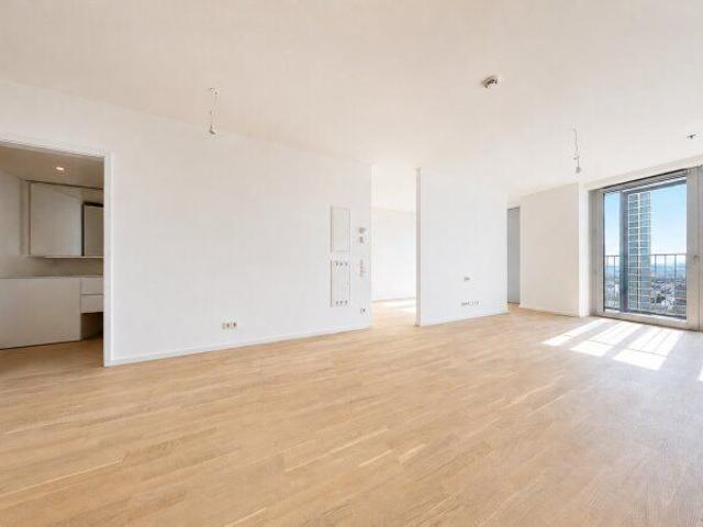 Maximaler Komfort, perfekte Anbindung: Exklusives Tower Living direkt an der Donau