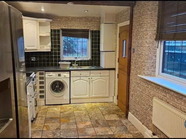 Maximfeldt Road, Erith, DA8 1 bed in a house share to rent £700 pcm £162 pw