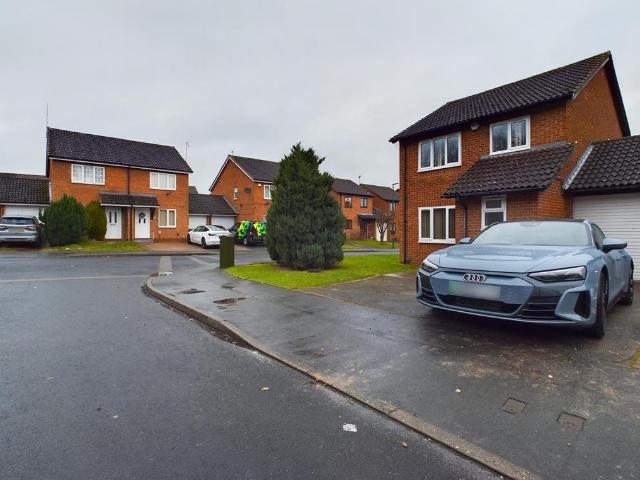 Maywell Drive, Elmdon Heath, B92 0PR, United Kingdom | 3 bed house for rent #140396216 | Rentberry