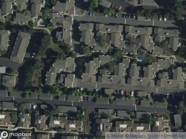 Maywood Ln