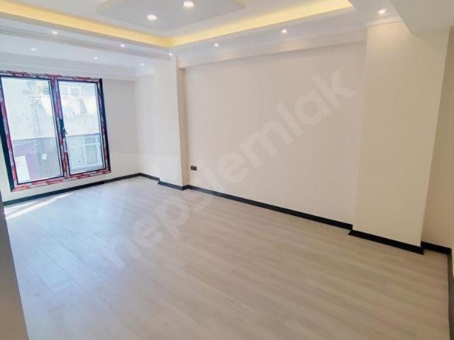 MAY GROUP'TAN BEŞTELSİZ'DE TEK DAİRE ÜZERİ MUHTEŞEM 3+1 DAİRELER