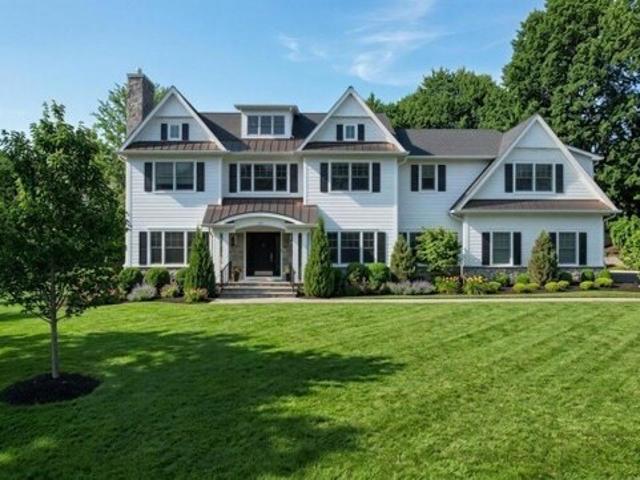 May Dr, Chatham Township, Home For Sale