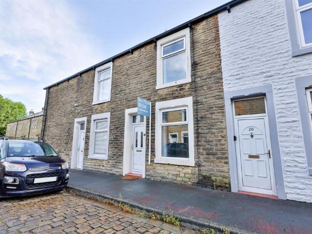 May Street, Barrowford, Nelson 2 bed terraced house to rent £650 pcm £150 pw