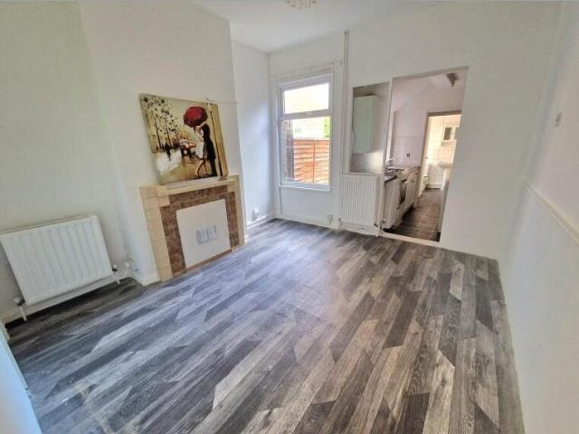 May Street, Luton LU1, 2 bed terraced house to rent, £1,300 pcm | PrimeLocation