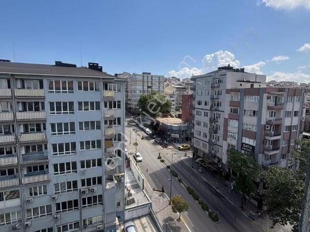 Mayadan Gyo Cumhuriyet Meydanı Yakınında Kiralık 2+1